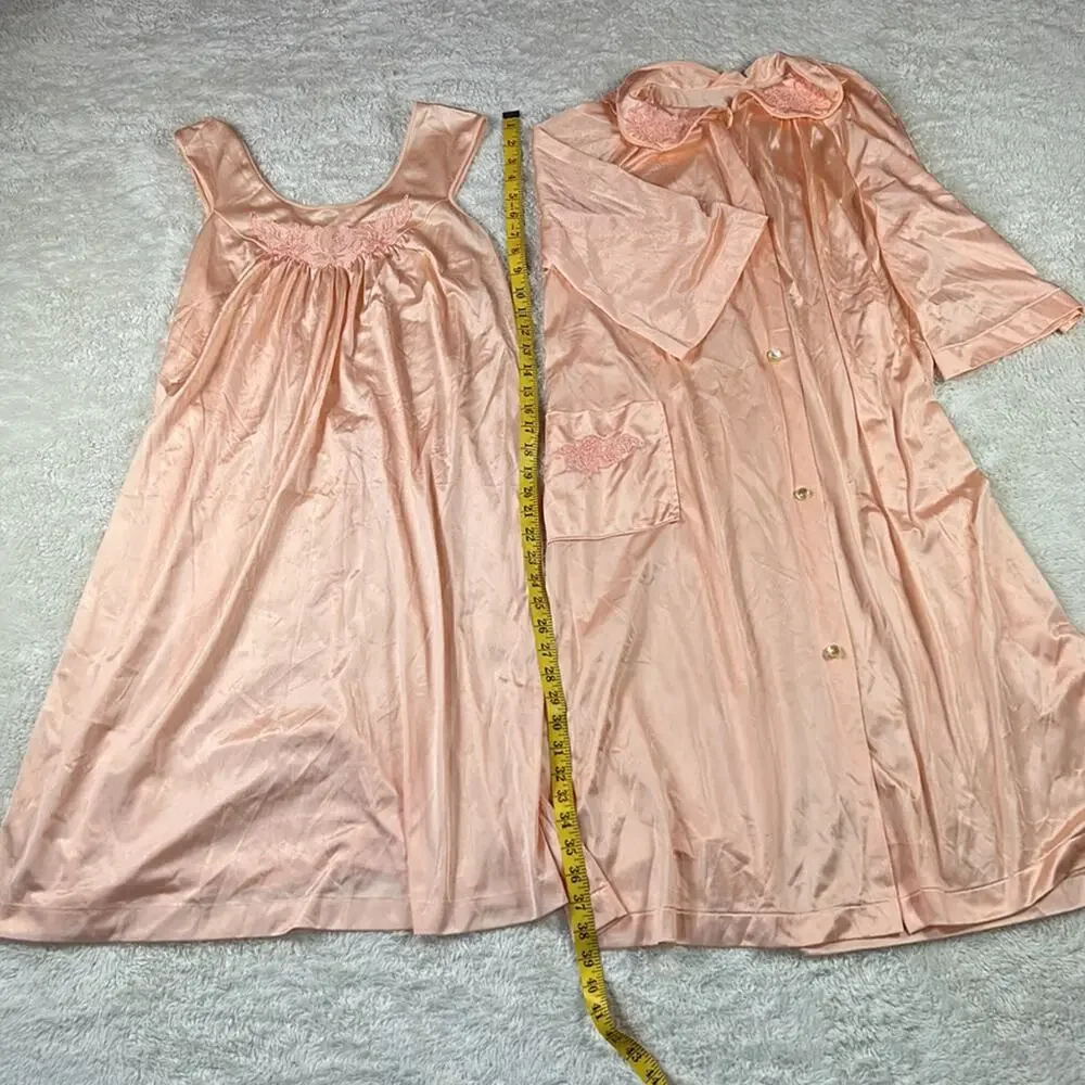 Vintage Lorraine soft‎ satin night dress slip and robe set, size small/med - Picture 6 of 13